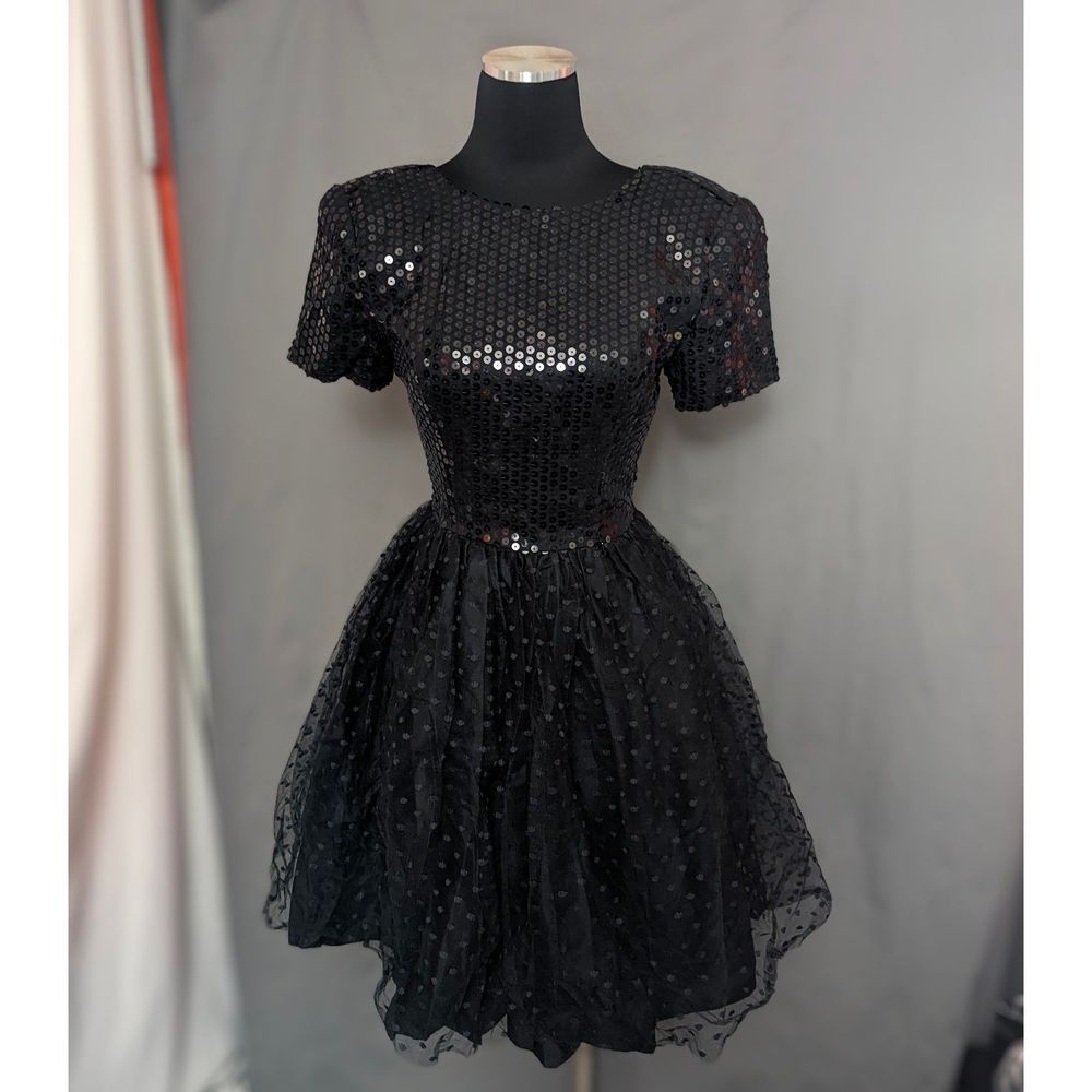 Vintage HW COLLECTIONS Prom Cocktail Dress Black Sequin 6 Tulle EUC goth